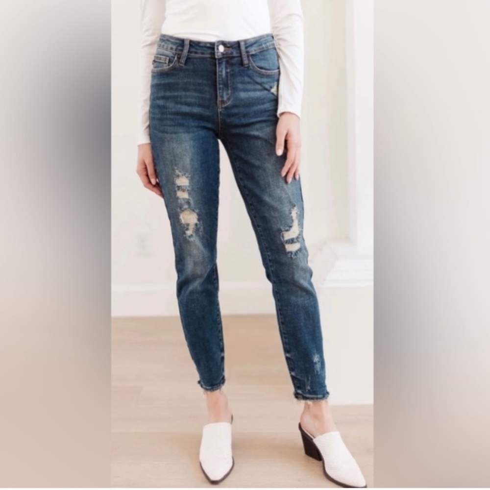 Judy Blue Womens Size 9/29 Relaxed Fit Distressed Style JB8271DK